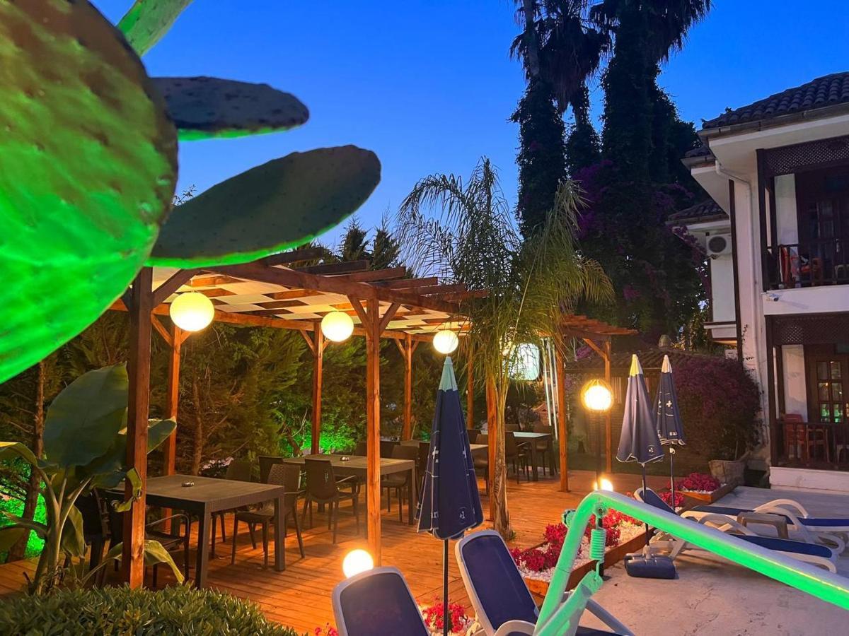 Palma Rosa Hotel Camyuva Exterior photo